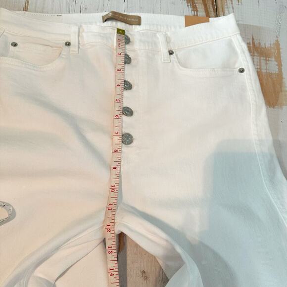 7 For All Mankind Exposed Button High Waist Crop
Straight Leg Jeans Size 31 - Picture 11 of 15